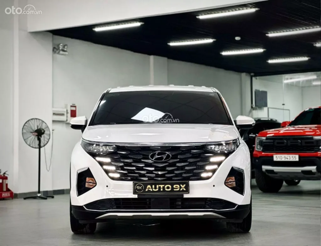 Hyundai Custin 2.0T-GDi Cao cấp — ảnh xe từ tin Oto.com.vn
