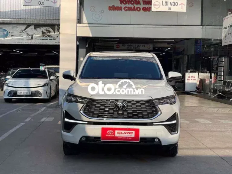 Toyota Innova Cross HEV