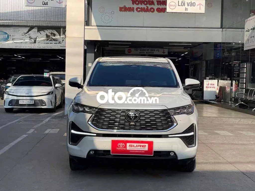 Toyota Innova Cross HEV — ảnh xe từ tin Oto.com.vn