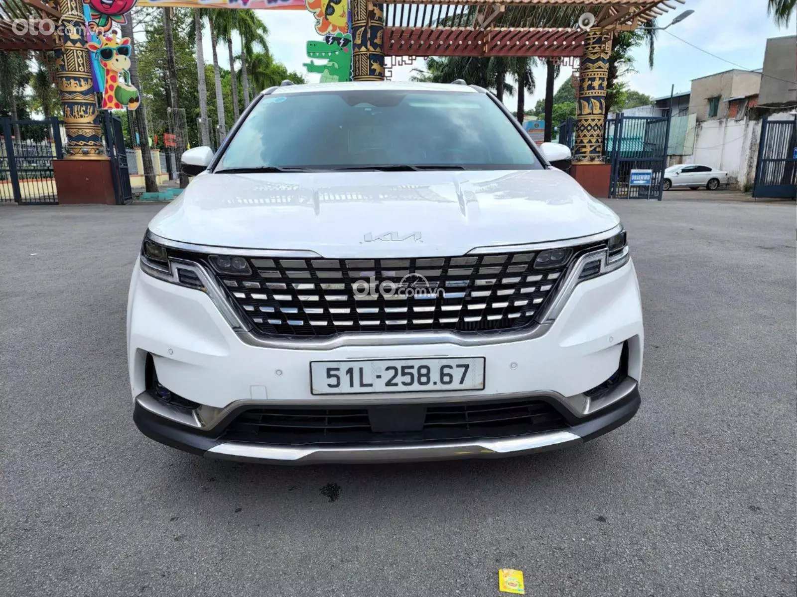 Kia Carnival 2.2D Signature — ảnh xe từ tin Oto.com.vn